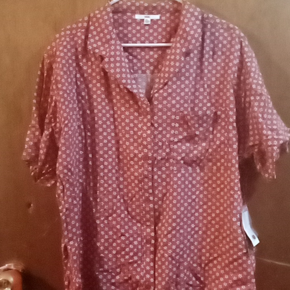 Vans short sleeved collared button-up with a floral print